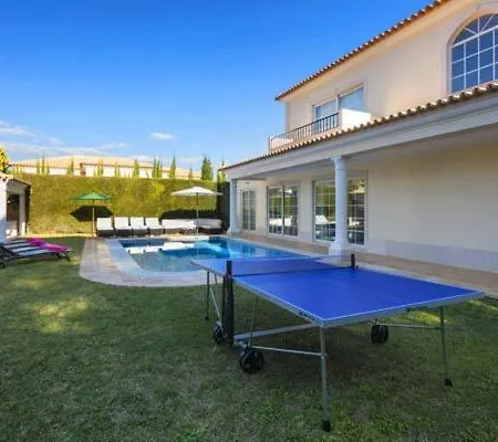 Vale Do Garrao Sleeps 8 With Pool Air Con And Wifi